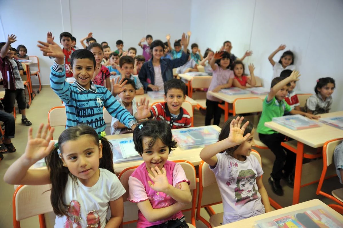 Unıcef\'in Suriyeli Çocuklar İçin Yaptırdığı Okul Hizmete Girdi