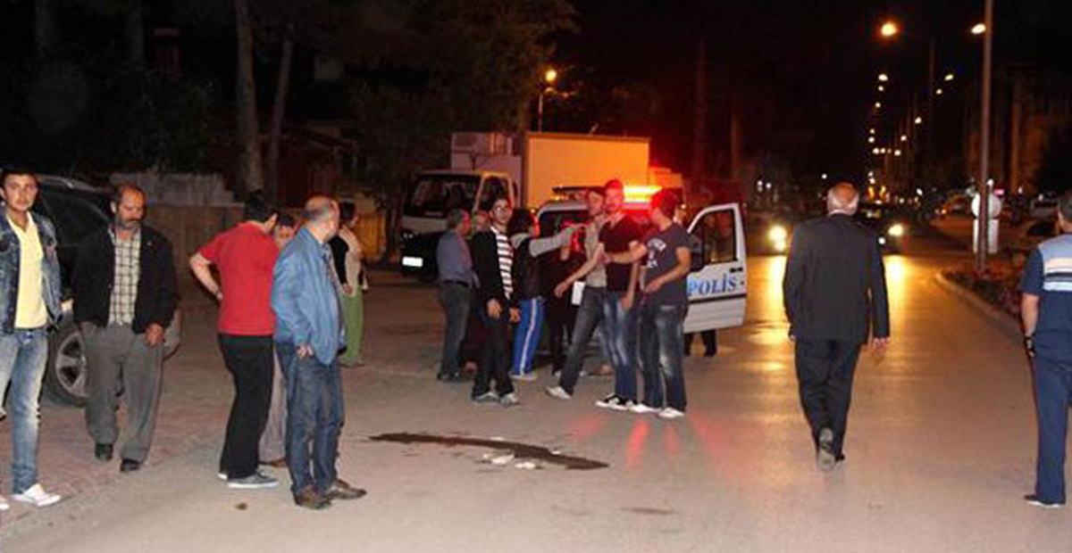 Üniversiteli Genç Kızı Boğazından Bıçaklayarak Öldürdü