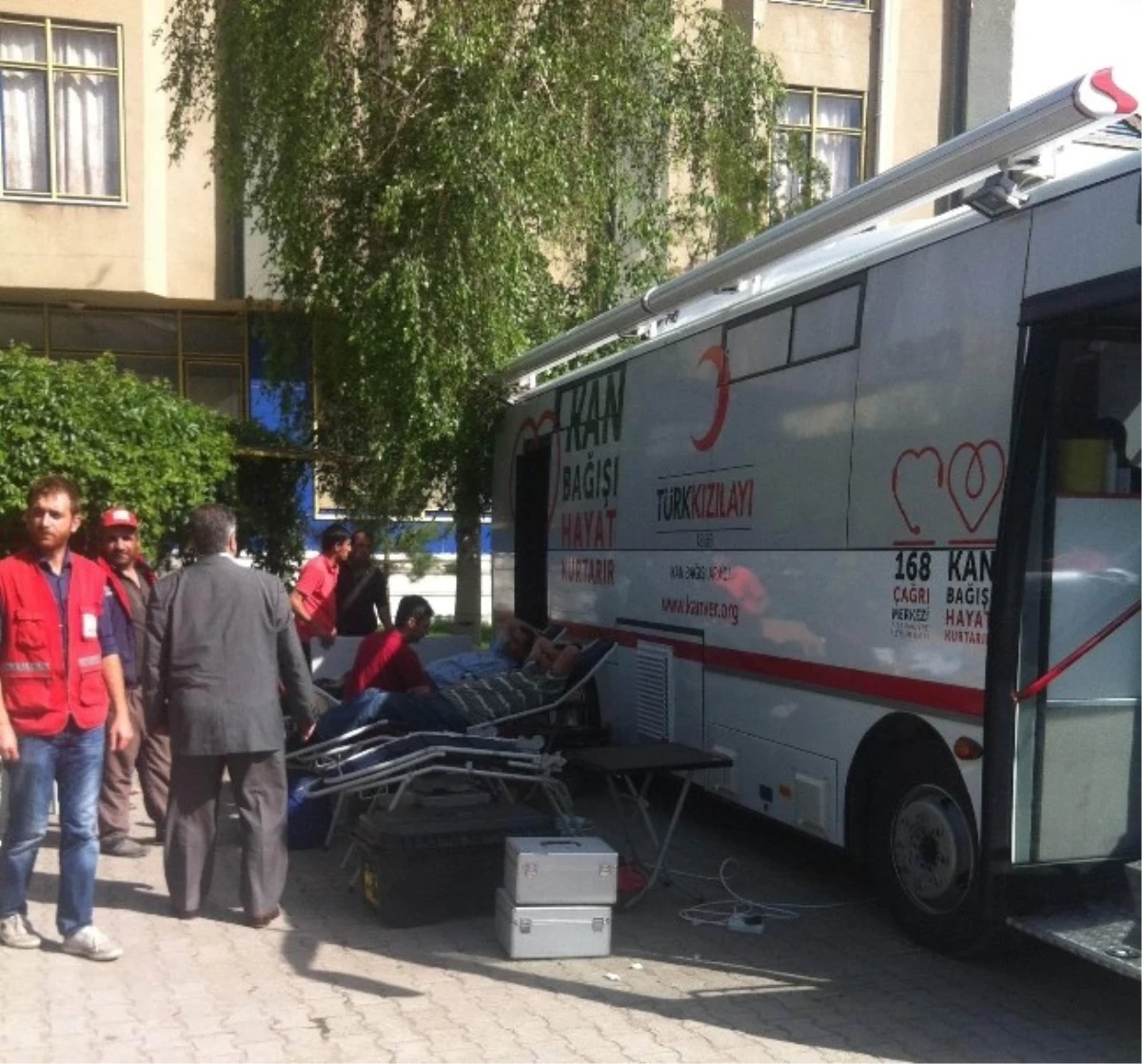 Yunak\'ta Jandarma\'dan Kan Bağışı