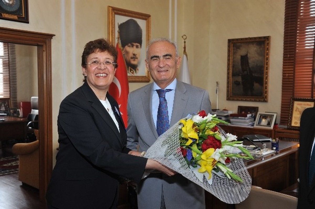 Başkan Yılmaz: "Mavi Bayraklı Sahiller Artık Hayal Değil"