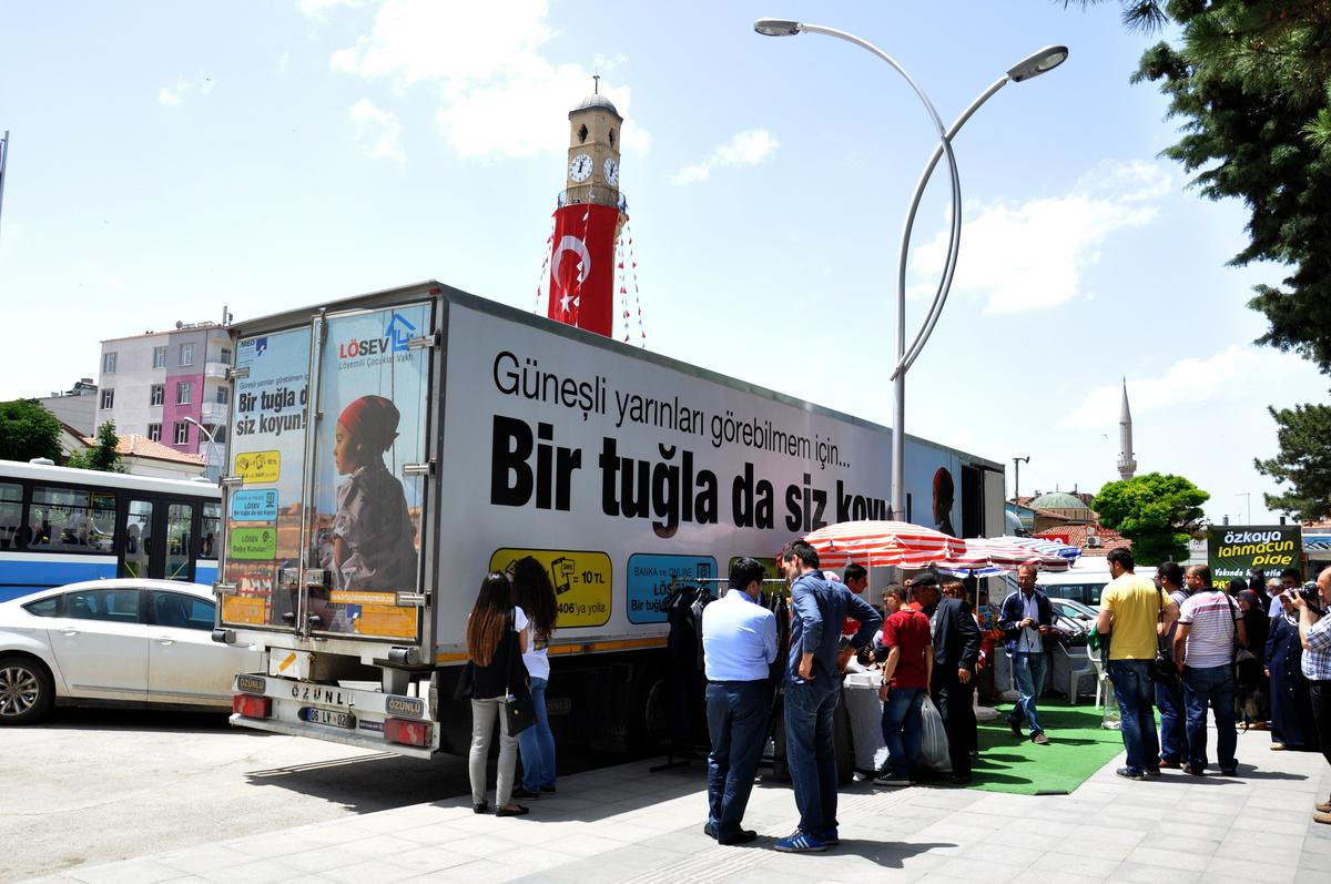 Hayırseverlerin Bağışları Karadeniz Yollarında