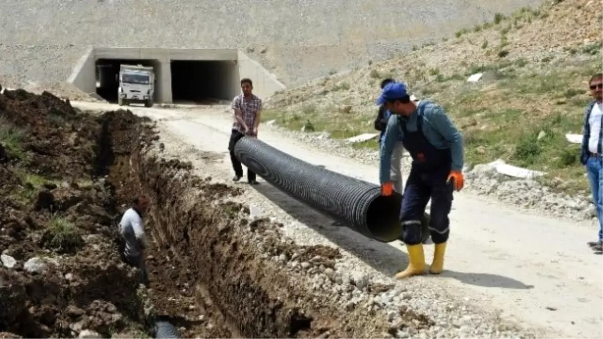 Hızlı Tren İstasyonunun Alt Yapı Çalışmaları Tamamlandı