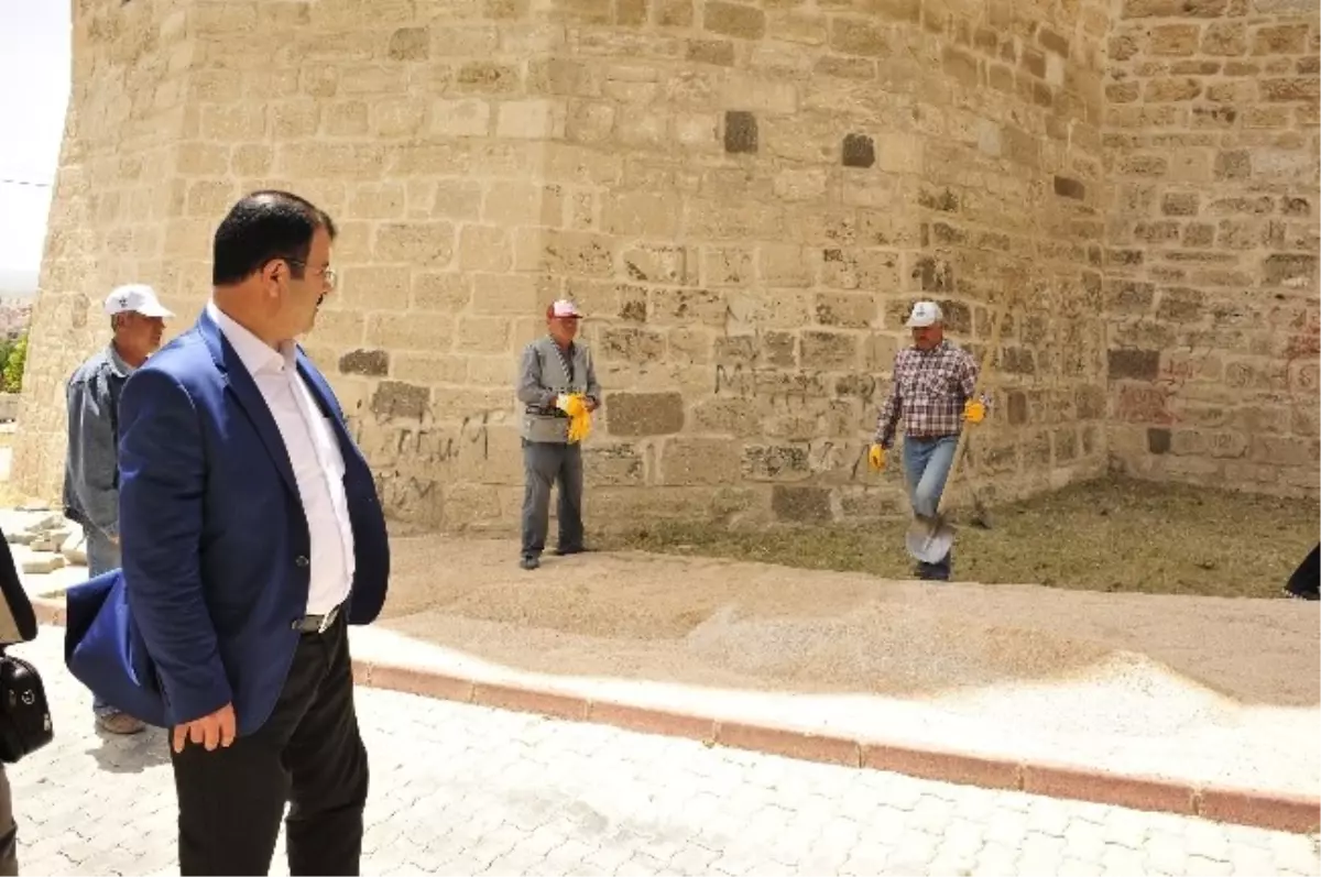 Karaman Kalesi Ramazan'a Hazırlanıyor
