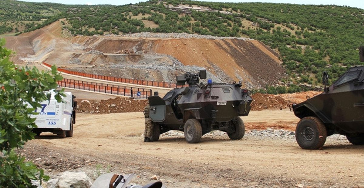 Lice\'de PKK\'lılar Ateş Açtı: 2 Asker Daha Yaralandı