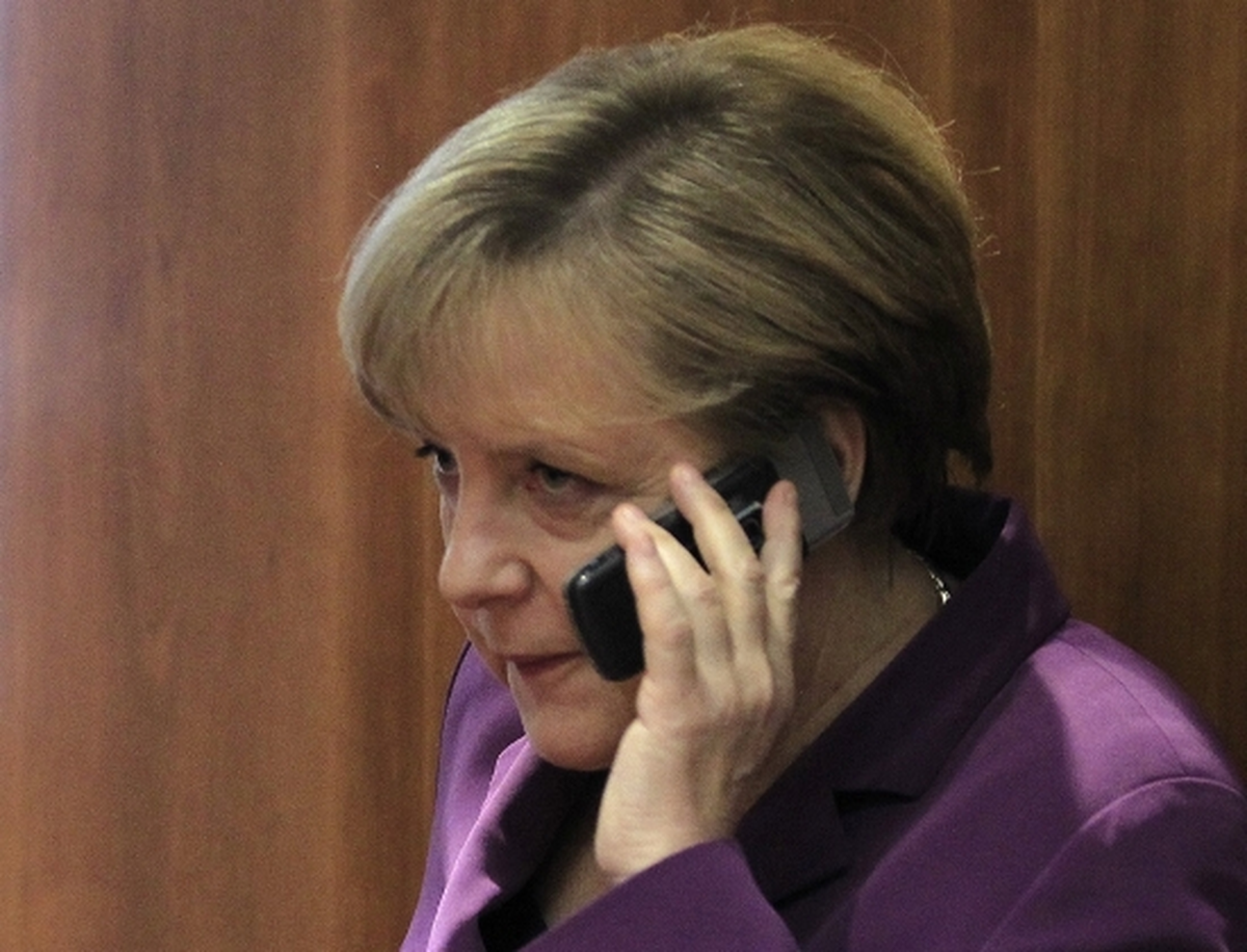 Merkel\'in Dinlenilmesi Soruşturulacak