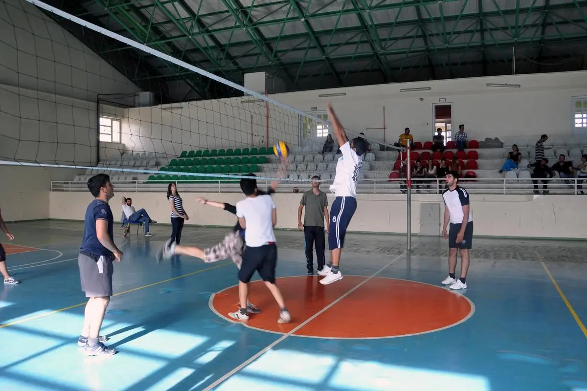 Ovacık\'ta Voleybol Turnuvası