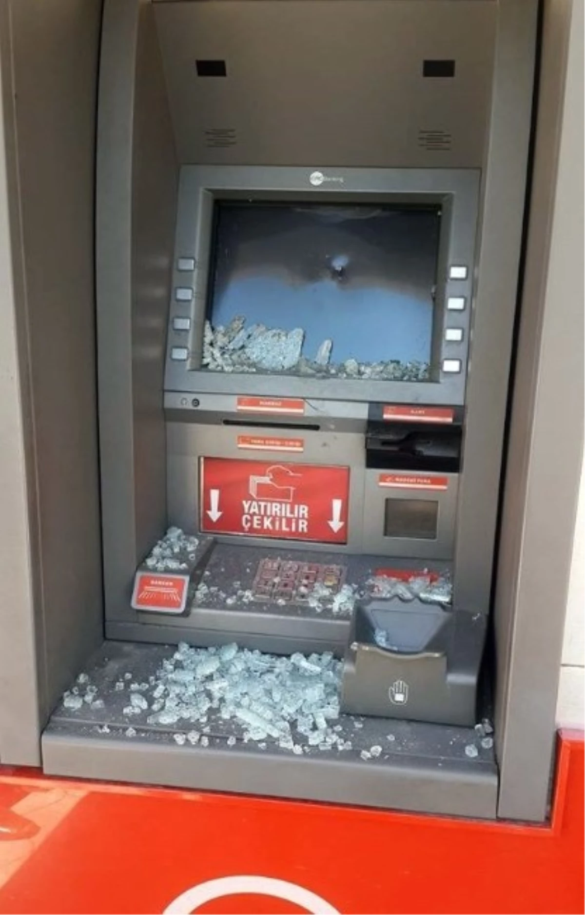 Patnos\'ta Banka Atm\'lerine Saldırı