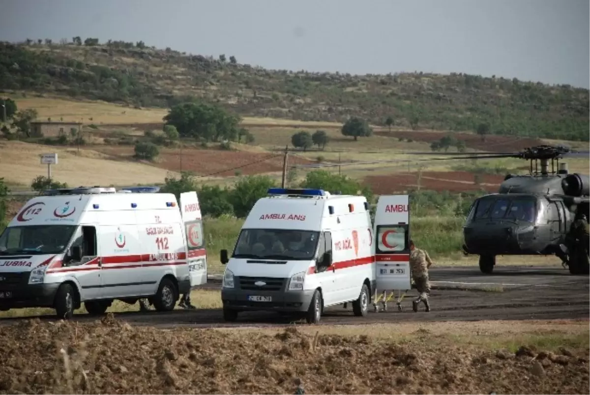 PKK\'dan Askere Silahlı Saldırı: 2 Asker Yaralı