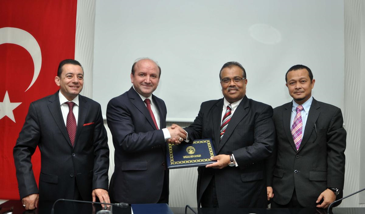 İZÜ ile Universiti Utara Malaysia Arasında İşbirliği