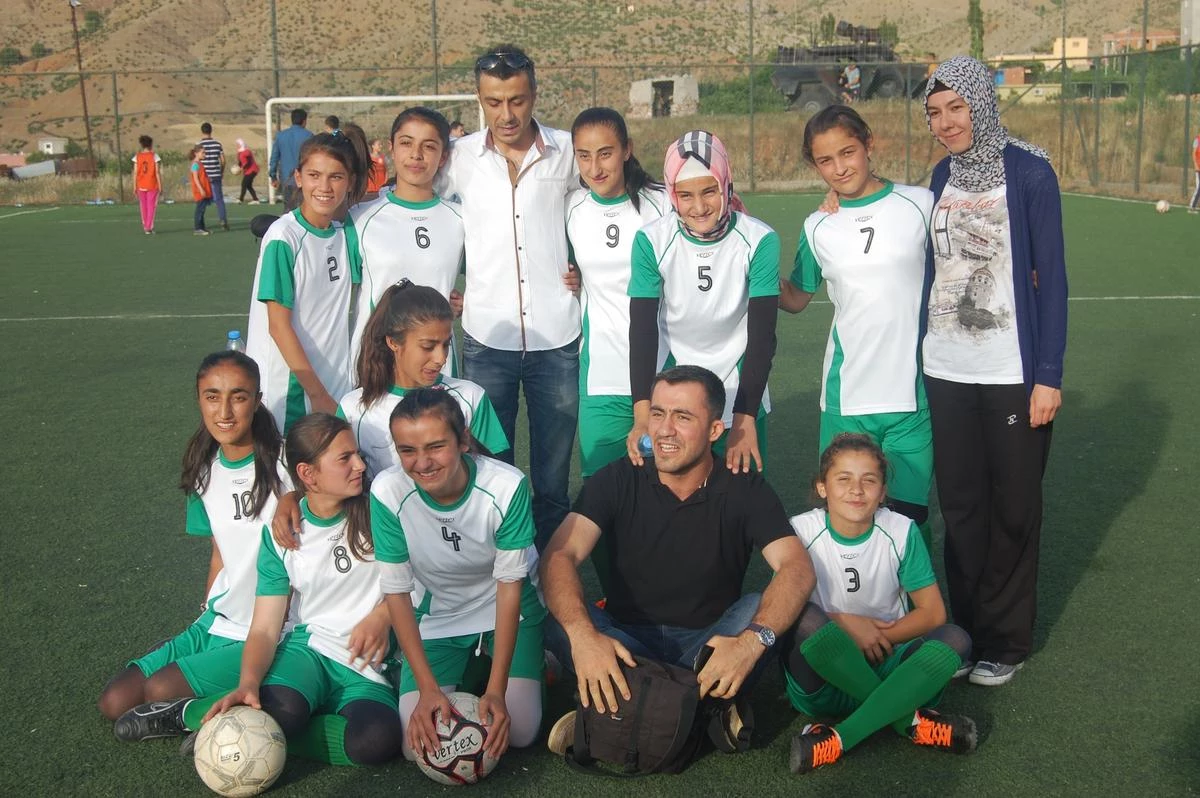Sason\'da "Kızlar Futbol Turnuvası"