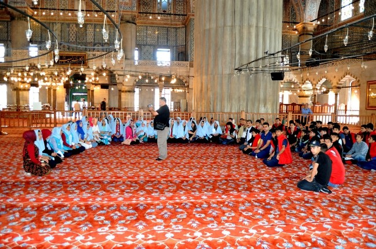 Şehitler Mekânını Gezen Öğrenciler Gaziler Diyarı\'na Döndüler