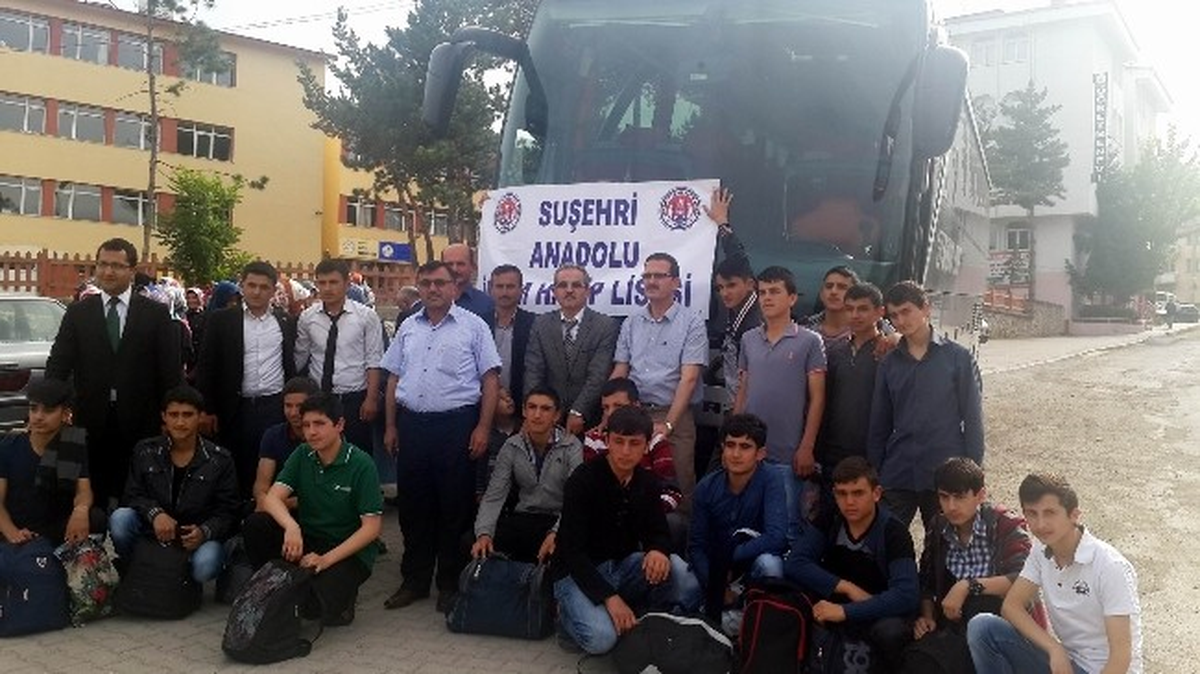 Suşehri\'nde Başarılı Öğrenciler Ödüllendirildi