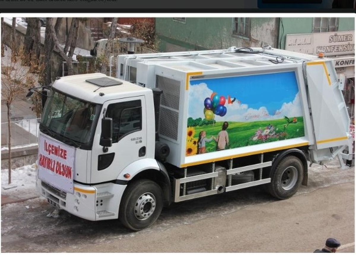 Ulus\'ta Yeni Çöp Kamyonu ve Arazöz