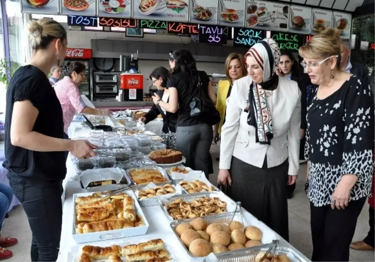 Umut Yardımlaşma ve Dayanışma Derneğinden Kermes