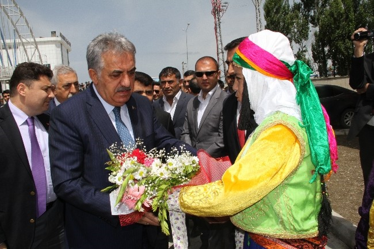 Bakan Yazıcı\'nın Van Ziyareti
