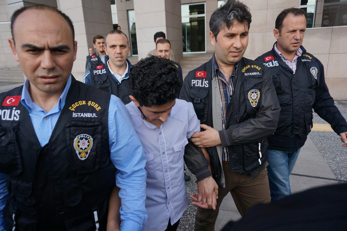 Beyoğlu\'nda, Çantada Bulunan Kadın Cesedi