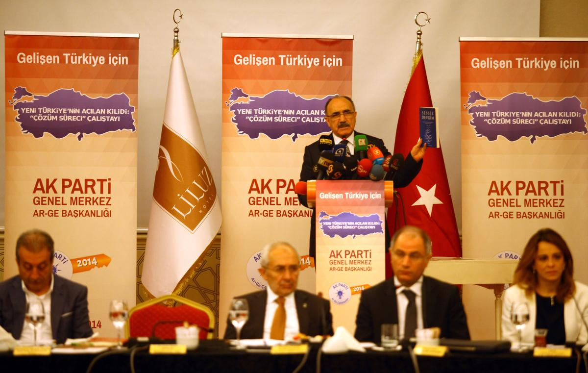 Diyarbakır\'da "Yeni Türkiye\'nin Açılan Kilidi: Çözüm Süreci Çalıştayı"
