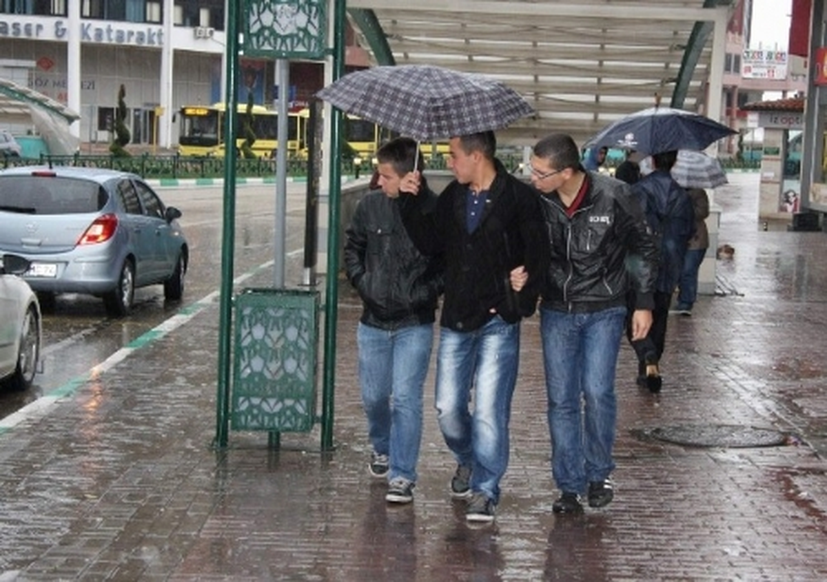 Yığılca\'da Maraşal Fevzi Çakmak Köprüsü Ulaşıma Kapandı