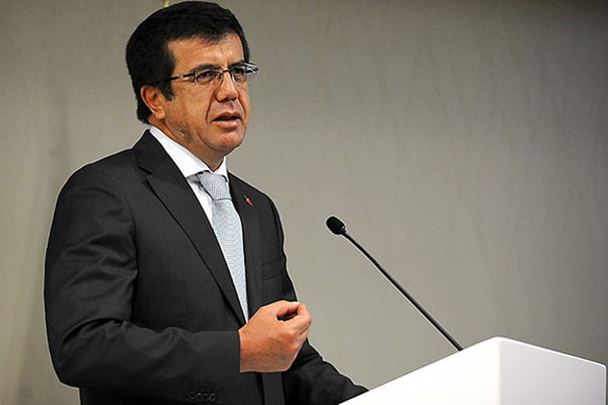 Yırtık Donlu Ekonomi Bakanı