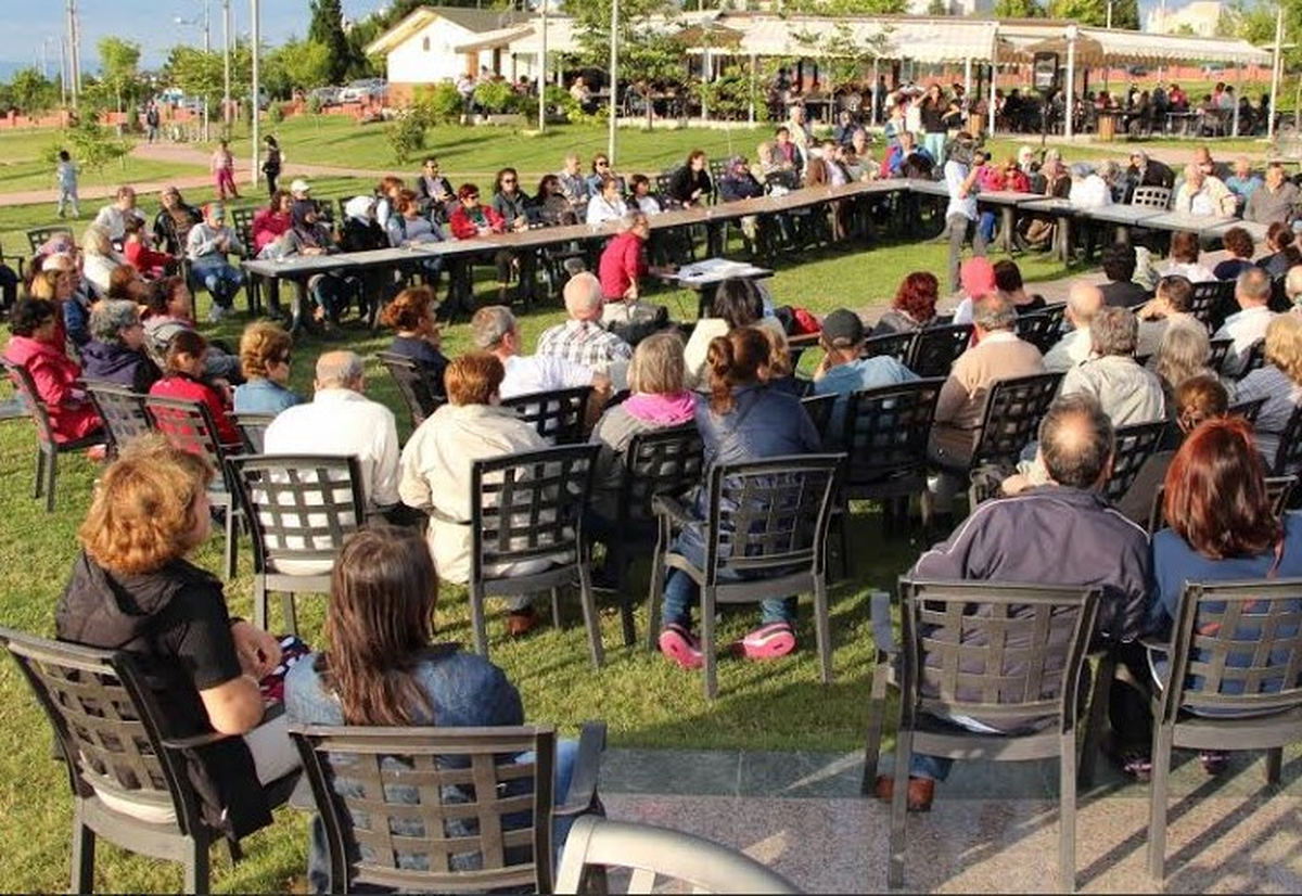 Esenler Mahallelileri Forum\'da Buluştu