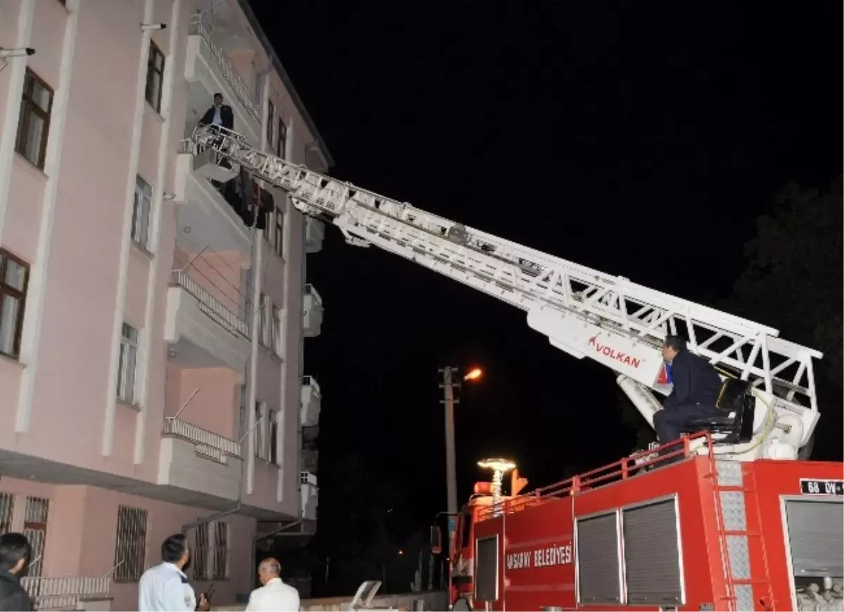 Aksaray\'da Evde Uyuyan Çocuk Polisi Alarma Geçirdi