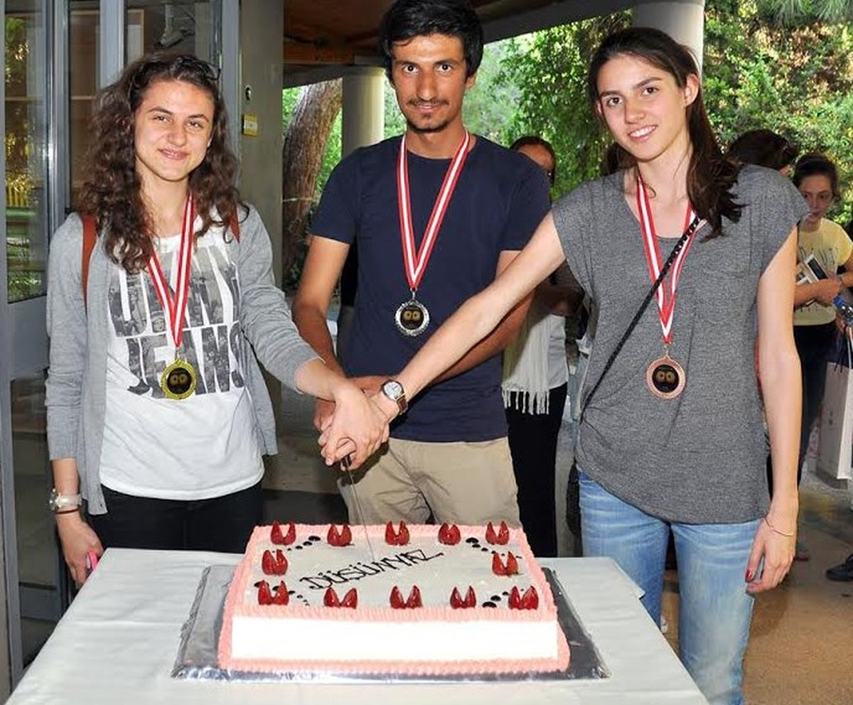 Gençler Onlıne Felsefe Yaptılar!