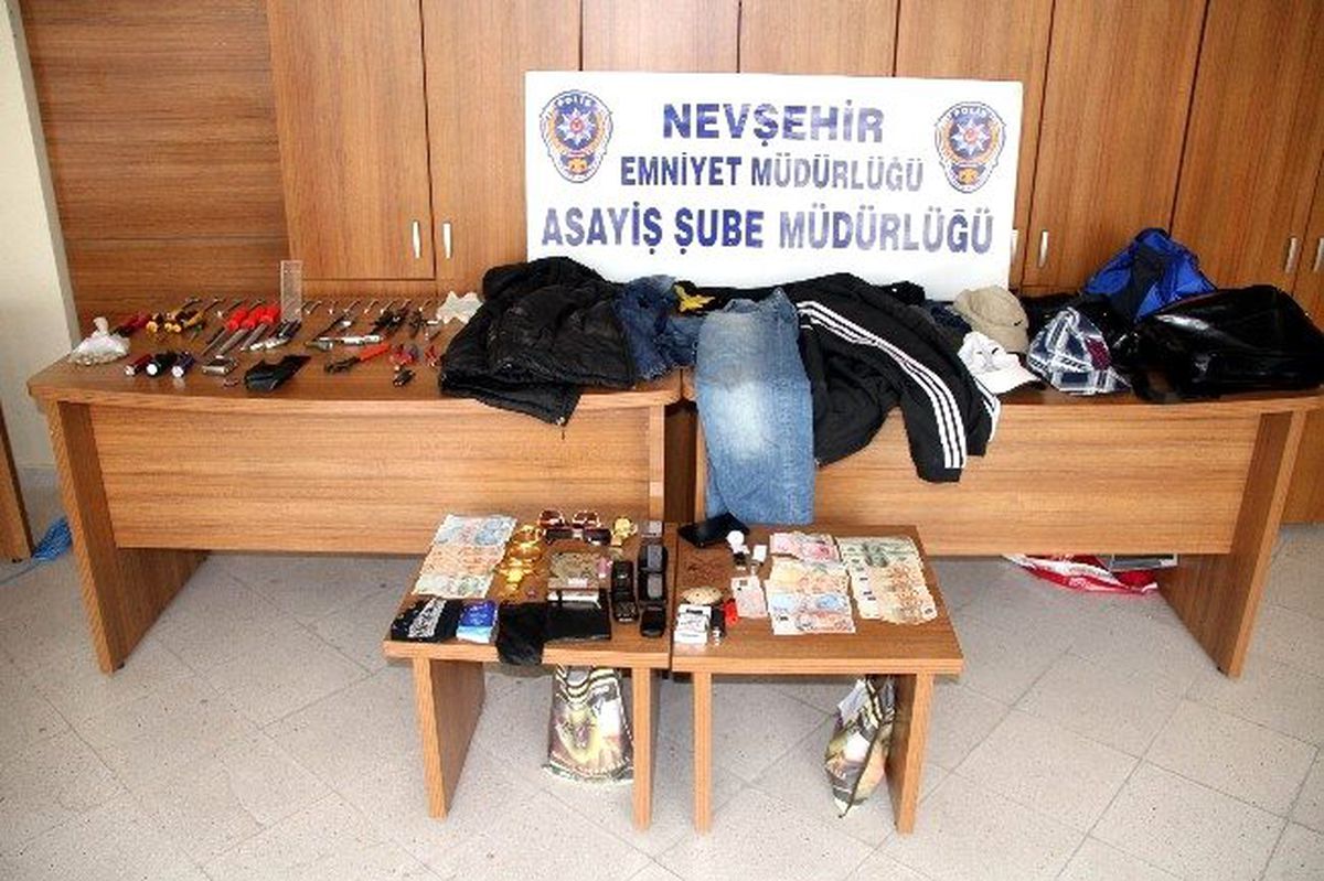 Gürcistan\'dan Gelerek Hırsızlık Yapan 4 Kişilik Şebeke Yakalandı