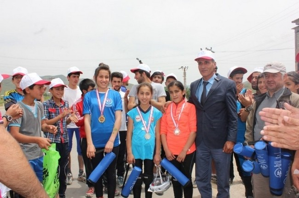 Hakkari\'de Tekerlekli Paten Yarışması