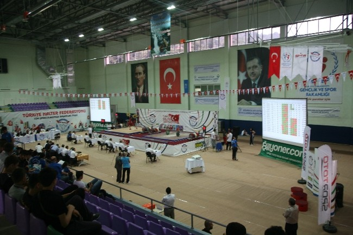 Halter Türkiye Şampiyonası Rize\' de Başladı