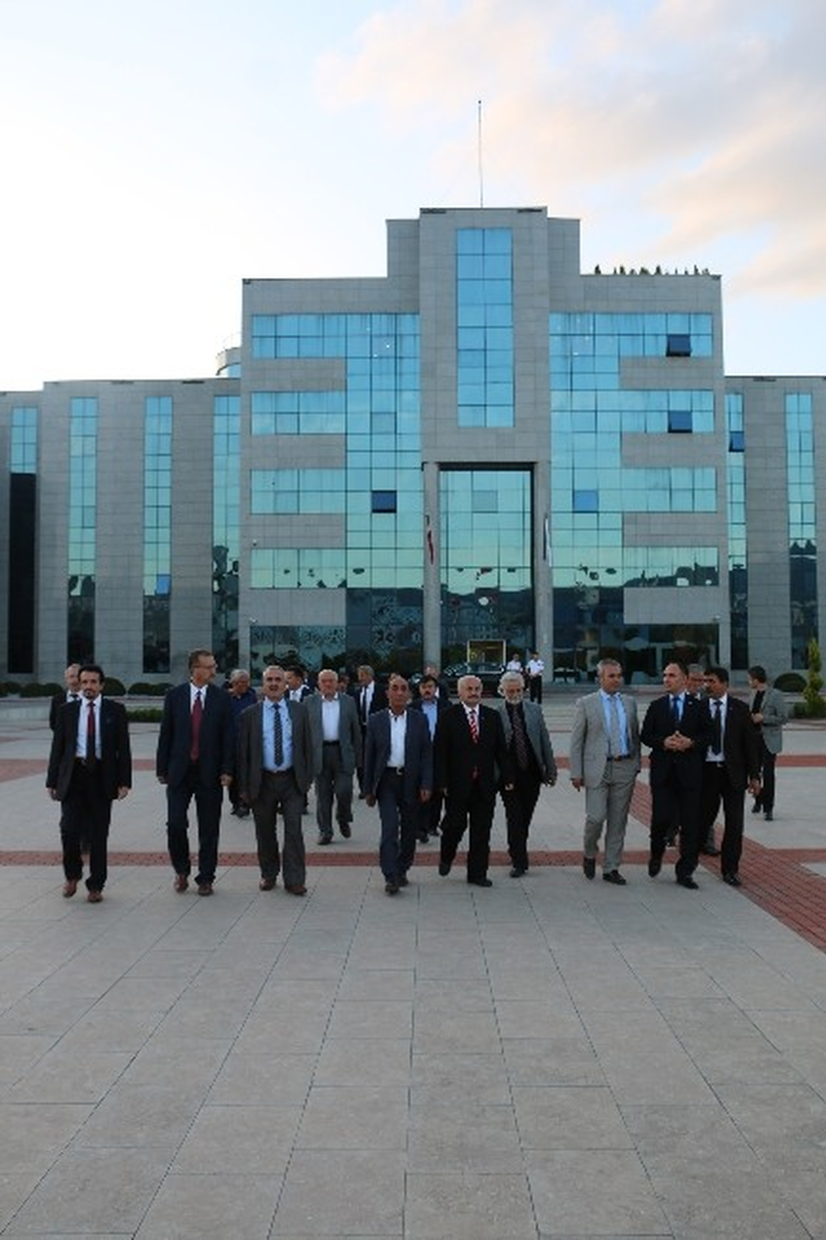 Karabük Mahalle Muhtarlarından Kbü\'ye Ziyaret
