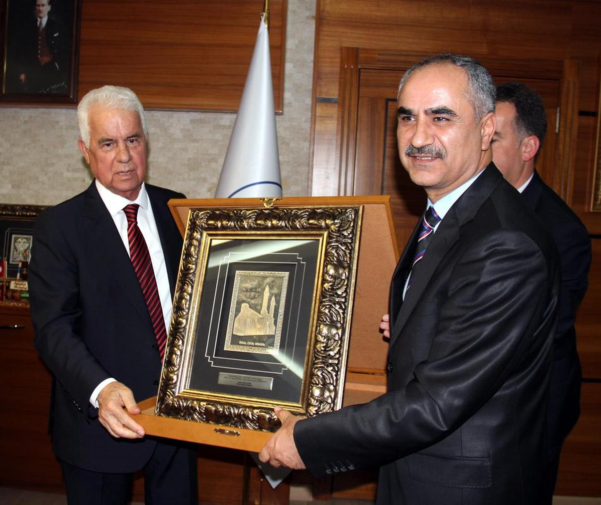 Kıbrıs\'ın Dünü, Bugünü, Yarını" Konulu Konferans