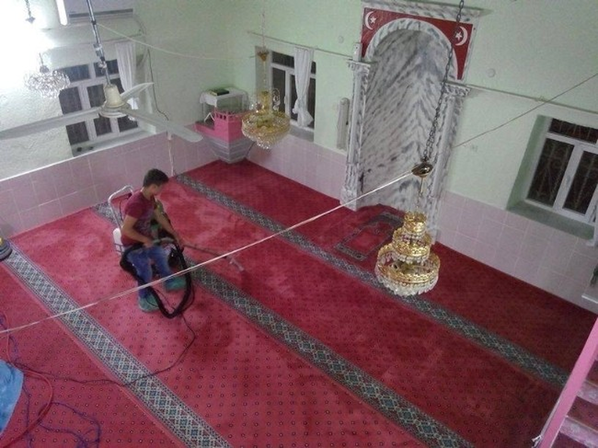 Köprübaşı\'nda Camilerde Ramazan Temizliği
