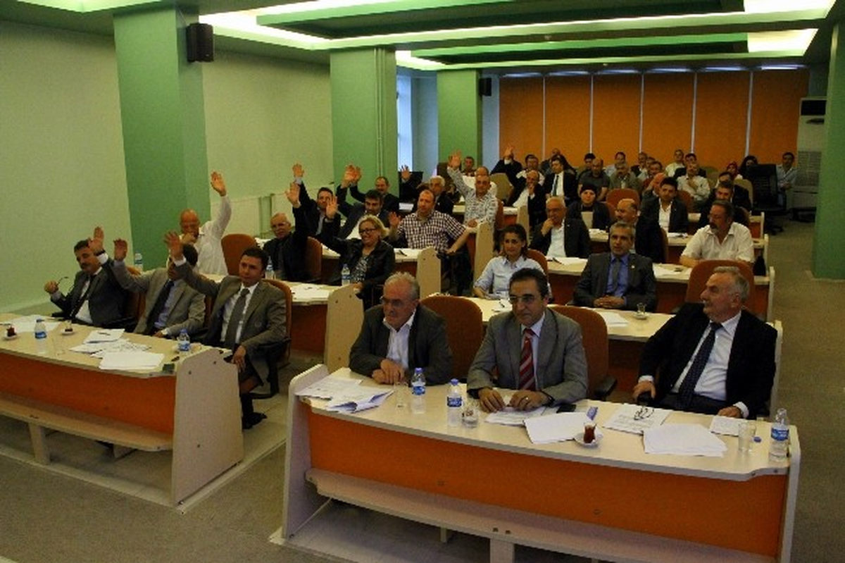 Protokol Camisi Meclisten Geçti