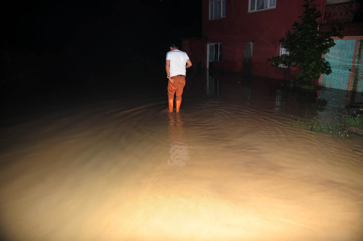 Sakarya Sele Teslim Oldu!