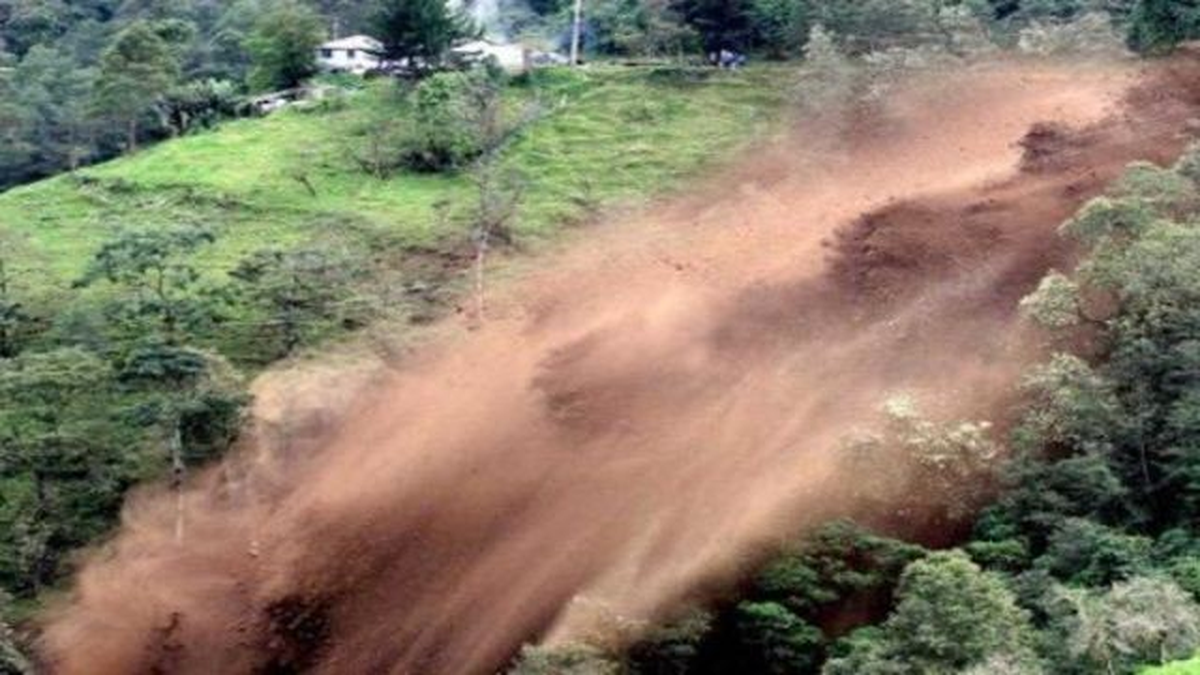 Heyelan Tehlikesi Nedeniyle Bir Blok Boşaltıldı