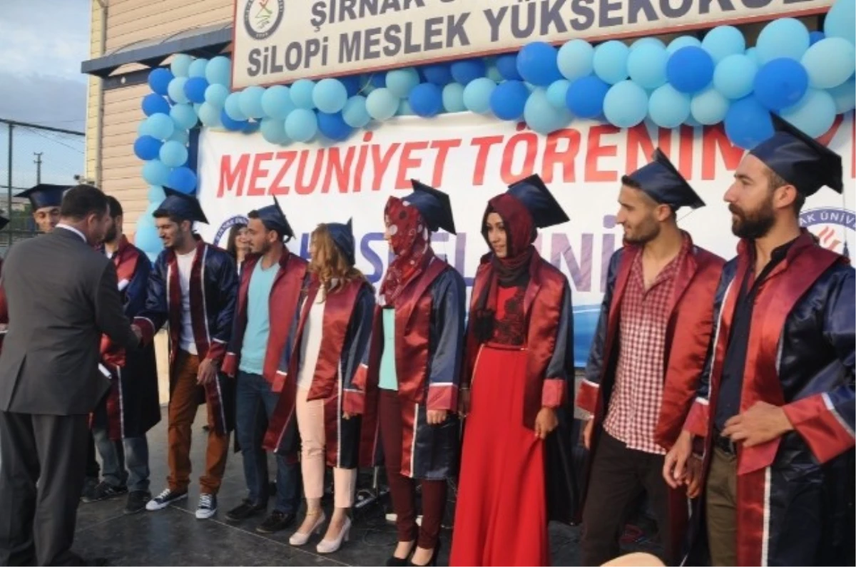 Silopi Meslek Yüksek Okulu, İlk Mezunlarını Verdi