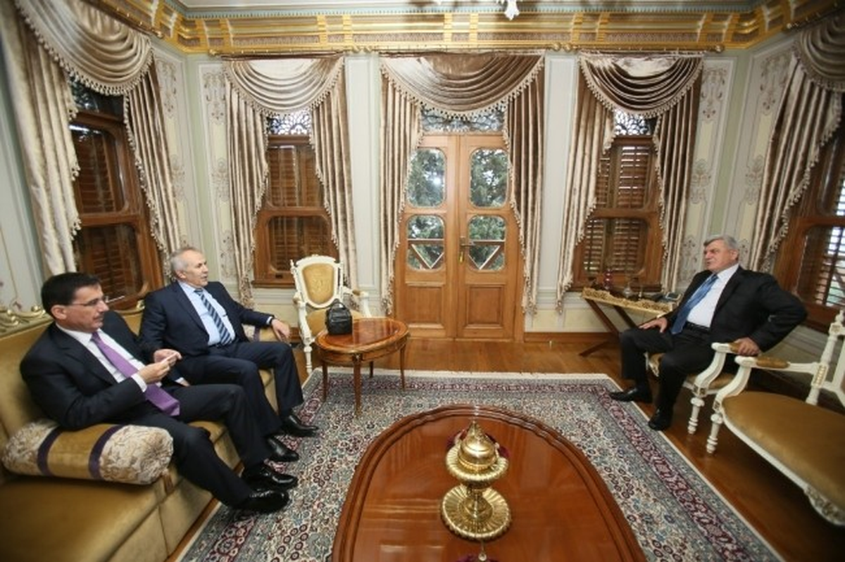 Vali Erdal Ata, Başkan Karaosmanoğlu\'nu Ziyaret Etti
