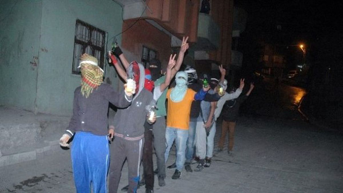 YDG-H Üyeleri Polis Lojmanlarını Hedef Aldı