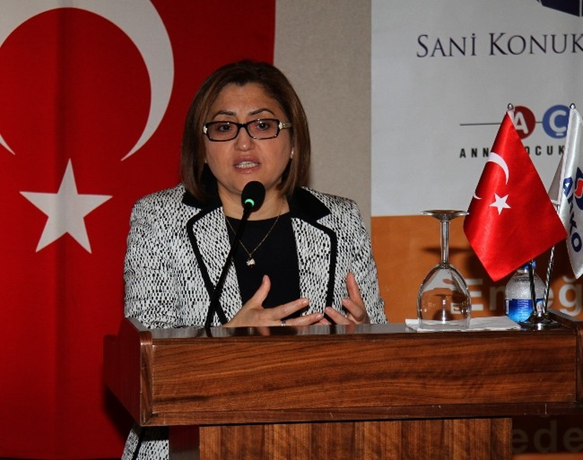 Büyükşehir Belediyebaşkanı Şahin; "Gaziantep\'i Kucaklamak Durumundayız"