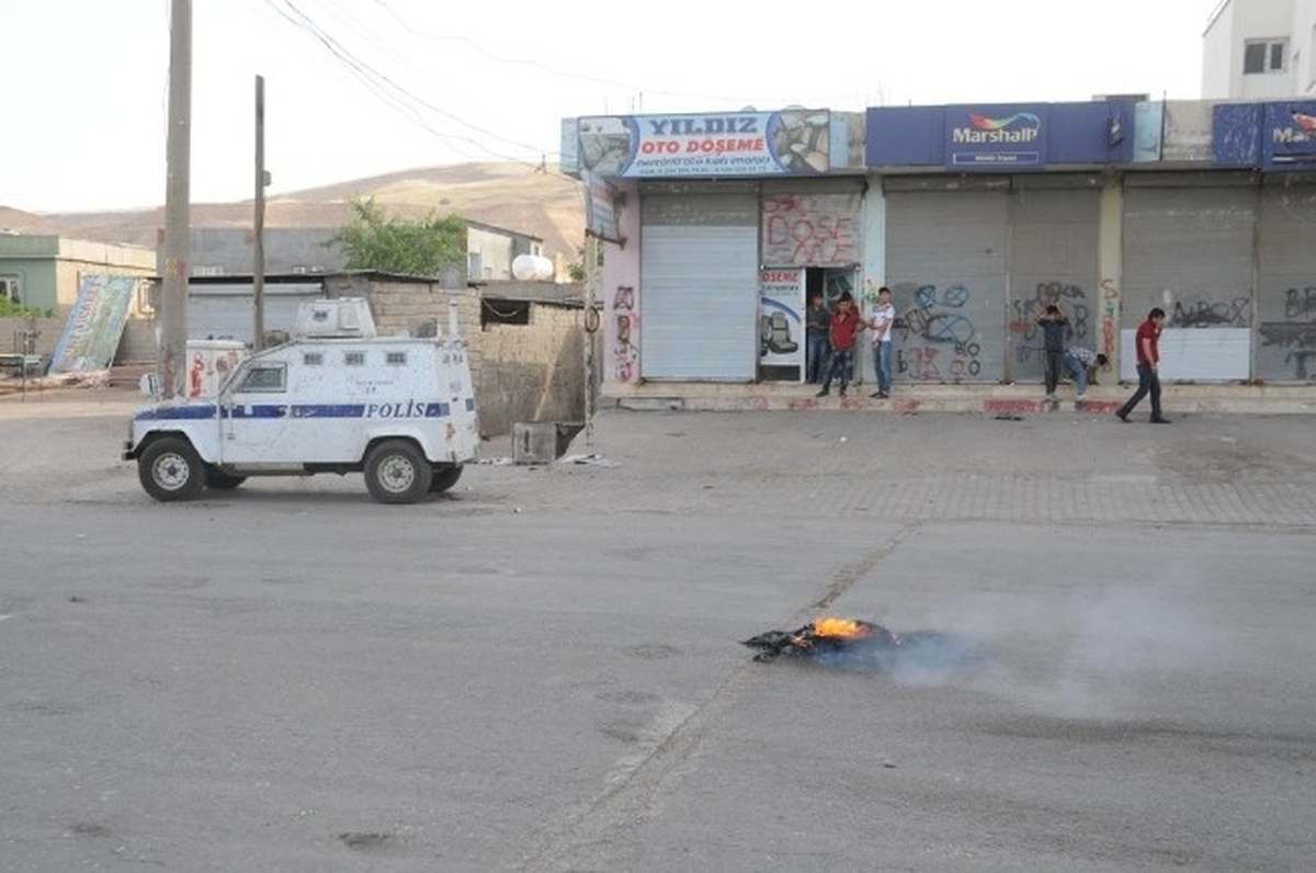 Cizre\'de İzinsiz Gösteri