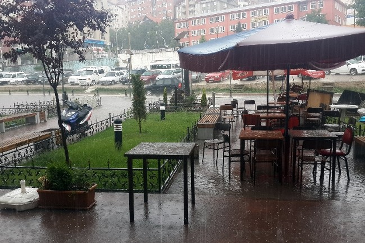 Gümüşhane\'de Kısa Süreli Etkili Yağmur