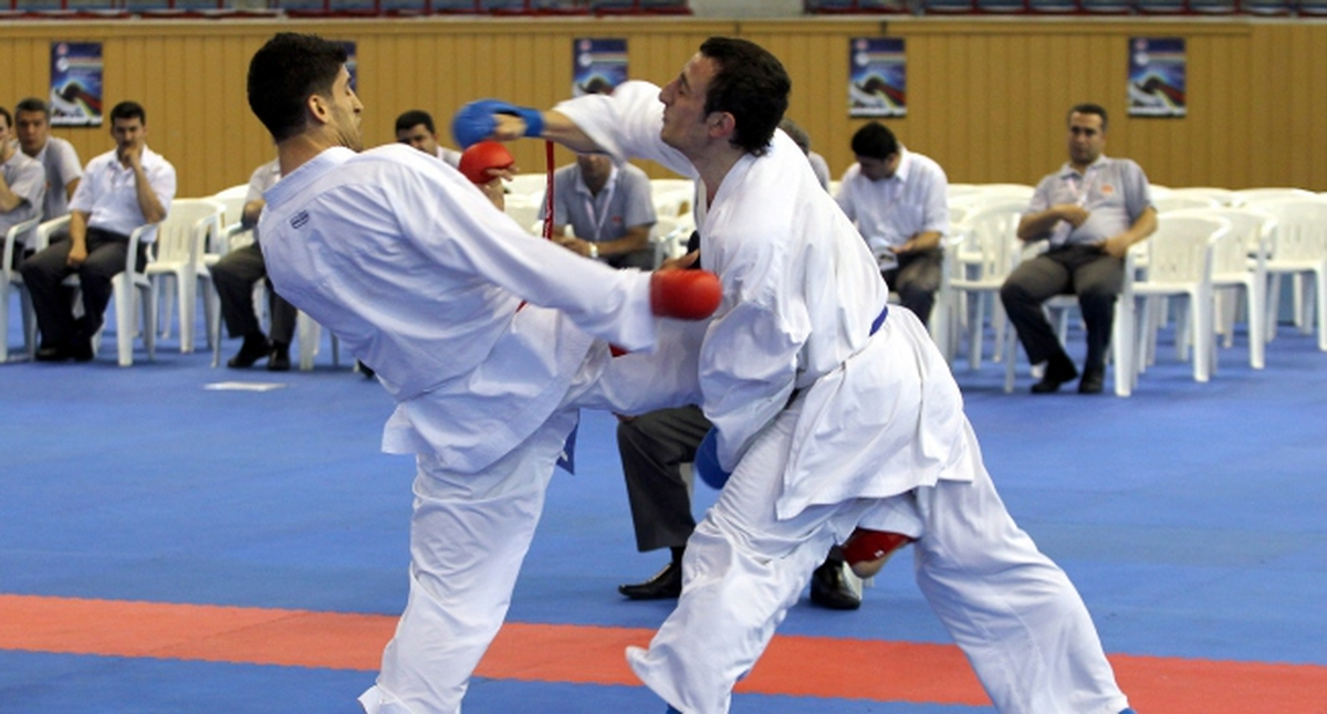 Karate: Avrupa Bölgeler Şampiyonası, İzmir\'de Başladı