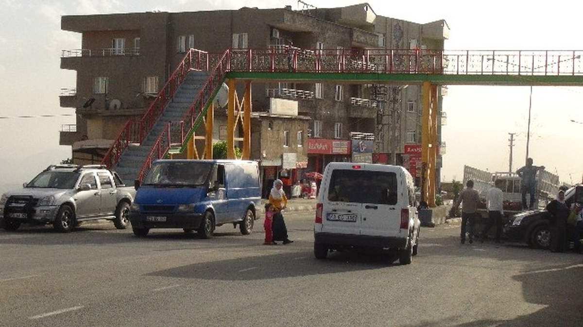 Otomobilin Çarptığı Kız Çocuğu Kurtarılamadı