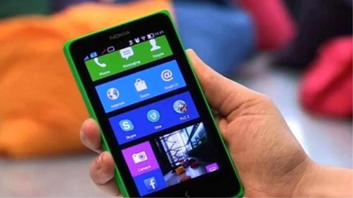 Şimdi de Nokia X2 Geliyor