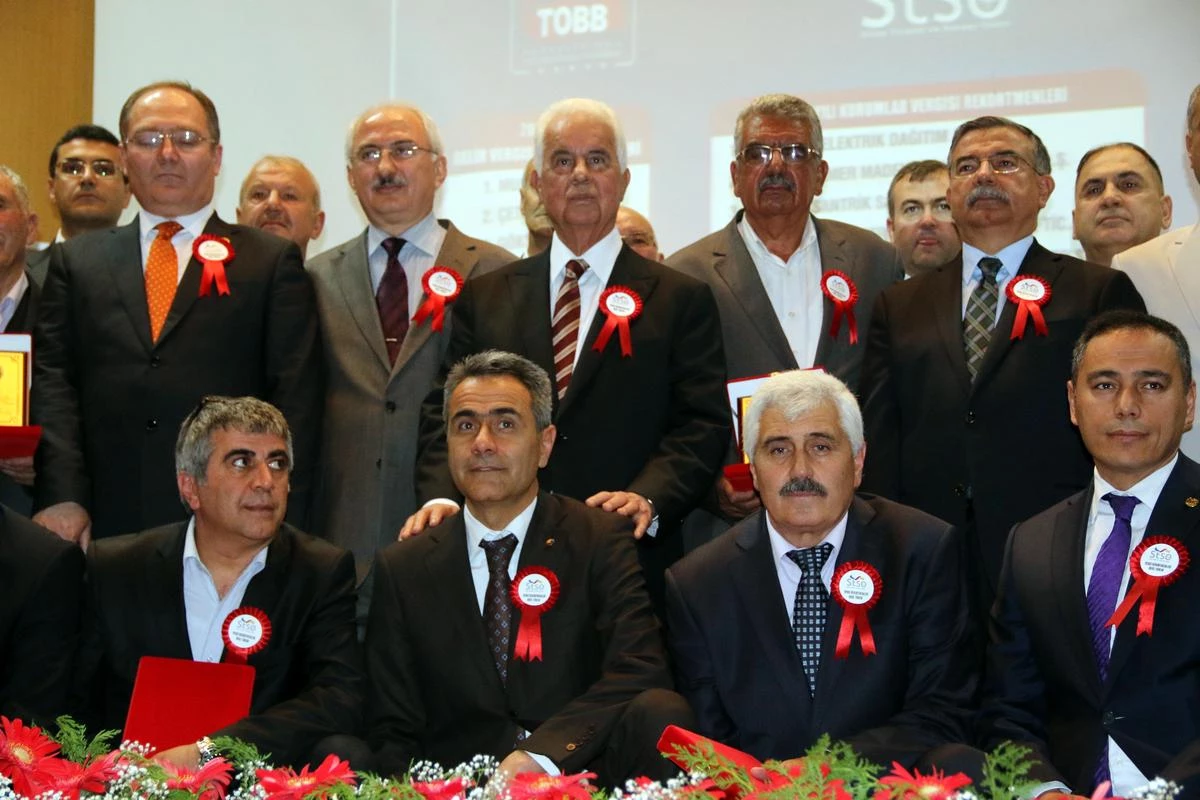 Sivas\'ta "Vergi Rekortmenleri Ödül Töreni"