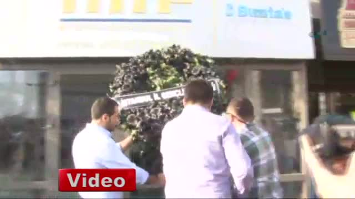 Taksim\'de İki Grubun Ortak Eylemine Polis Engeli