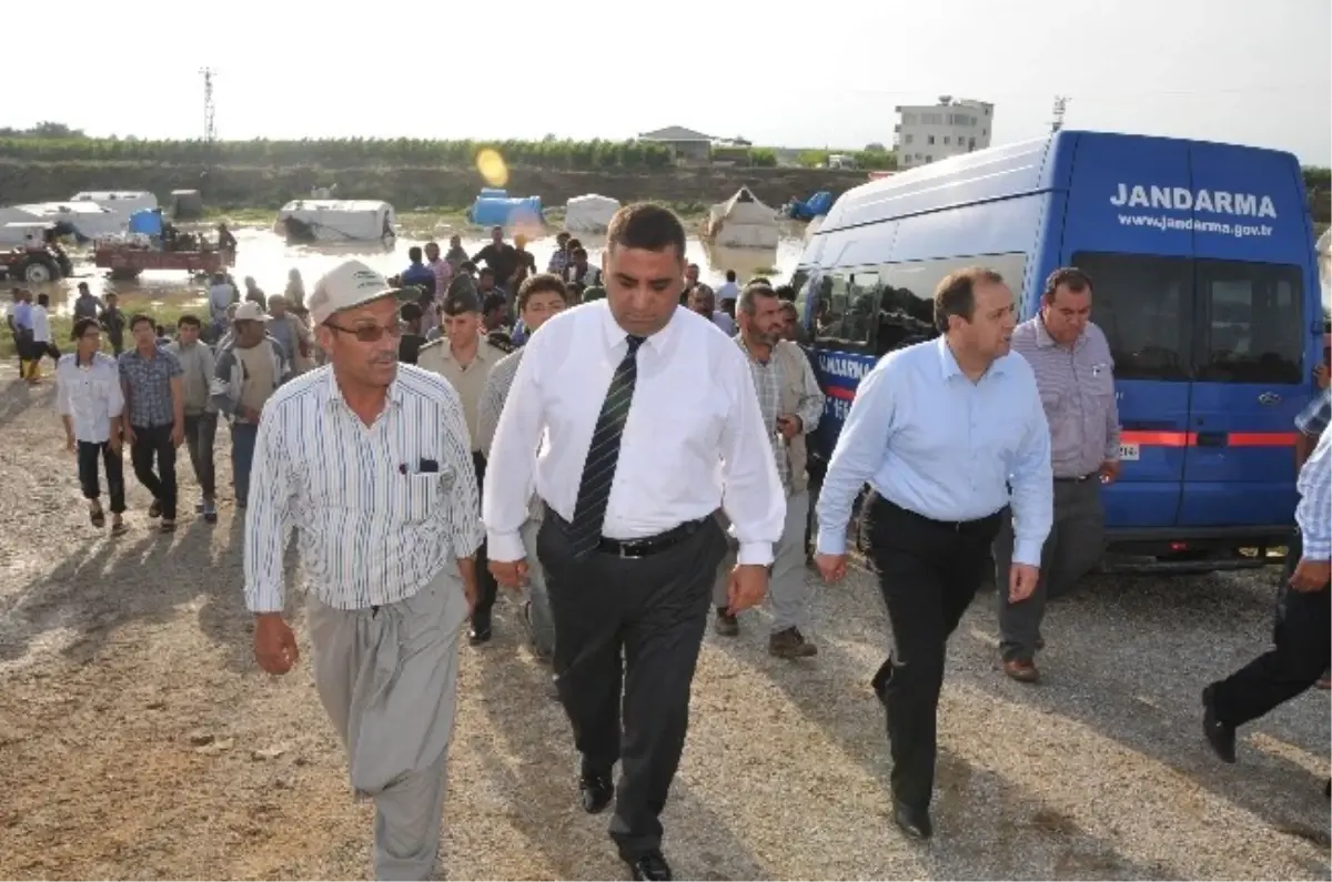 Tarım İşçilerinin İmdadına Kaymakam Göç ile Belediye Başkanı Can Yetişti