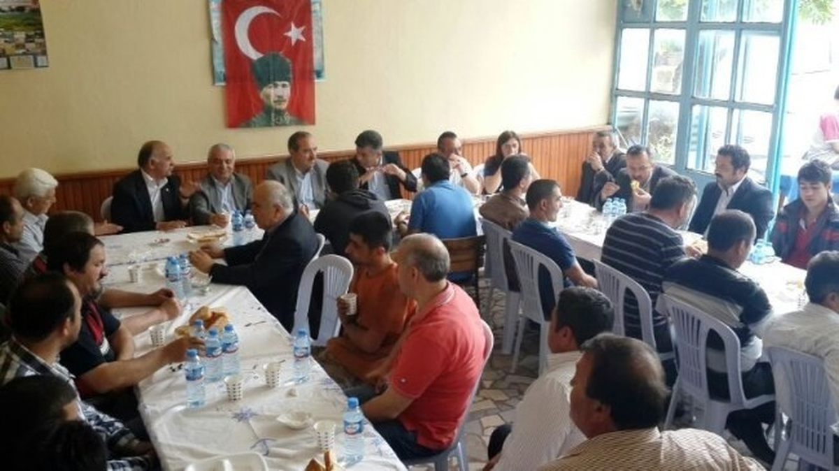 Ulus\'ta Esnafın Sorunları Konuşuldu
