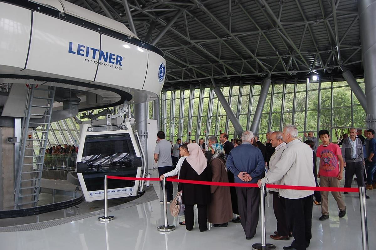 Yenilenen Yüzüyle Uludağ Teleferik Seferleri Başladı
