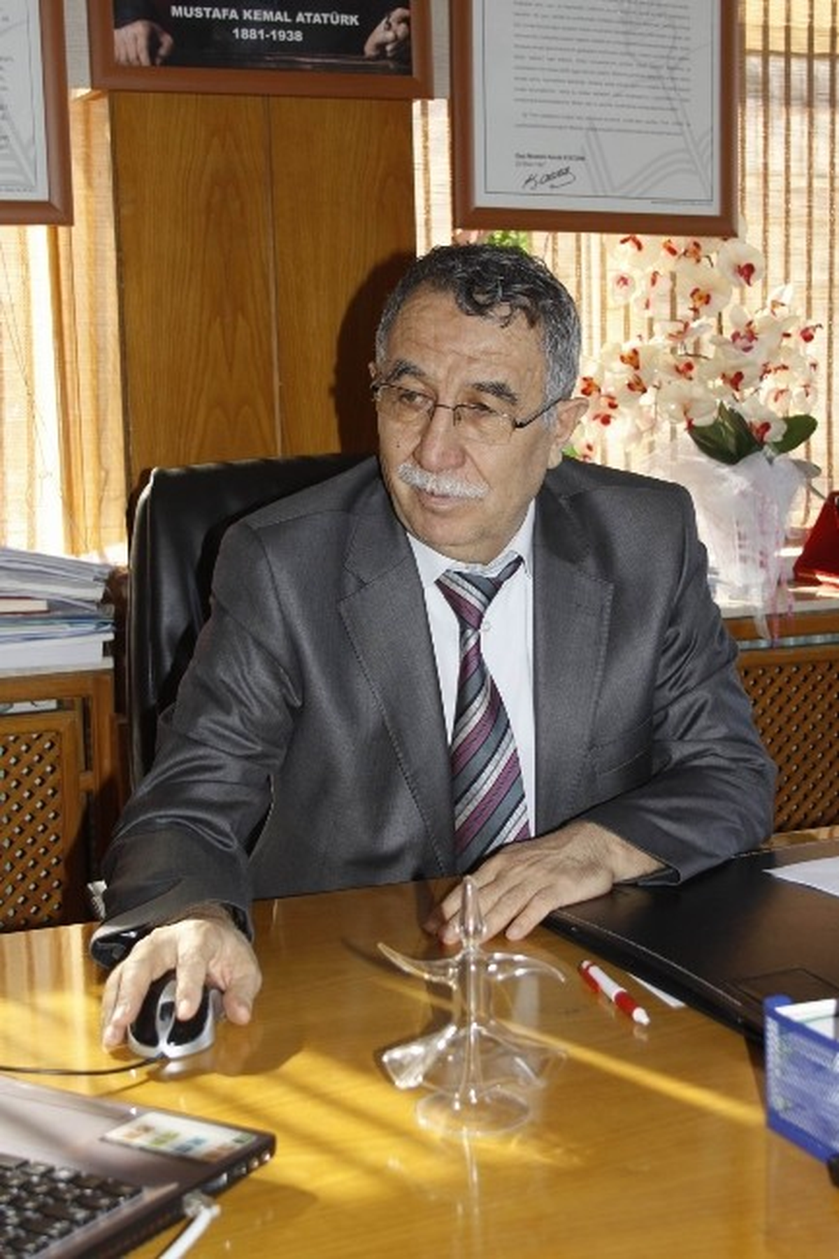 Bandırma İlçe Milli Eğitim Müdürü Şakir Demirhan, Eğitim Uzmanı Olarak Atandı